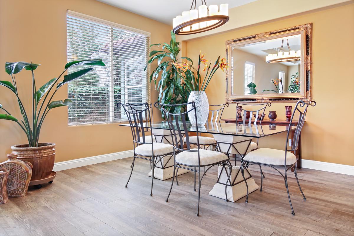 Mansions in 著名贝尔库尔门禁社区宏伟住宅