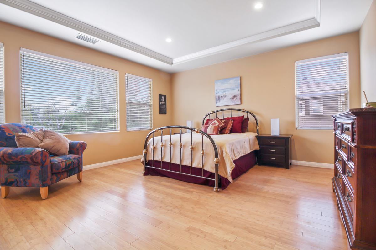 Luxury properties 著名贝尔库尔门禁社区宏伟住宅