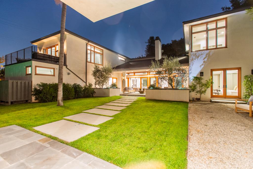 TOLUCA LAKE TWOSTORY California Luxury Homes Mansions For