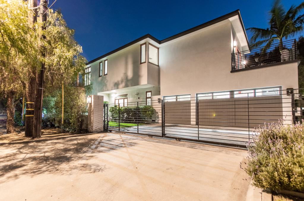 TOLUCA LAKE TWOSTORY California Luxury Homes Mansions For