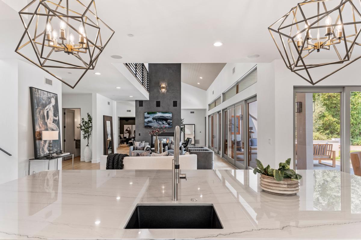 TOLUCA LAKE TWOSTORY California Luxury Homes Mansions For