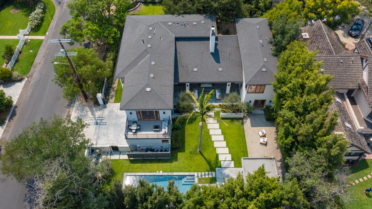 TOLUCA LAKE TWOSTORY California Luxury Homes Mansions For