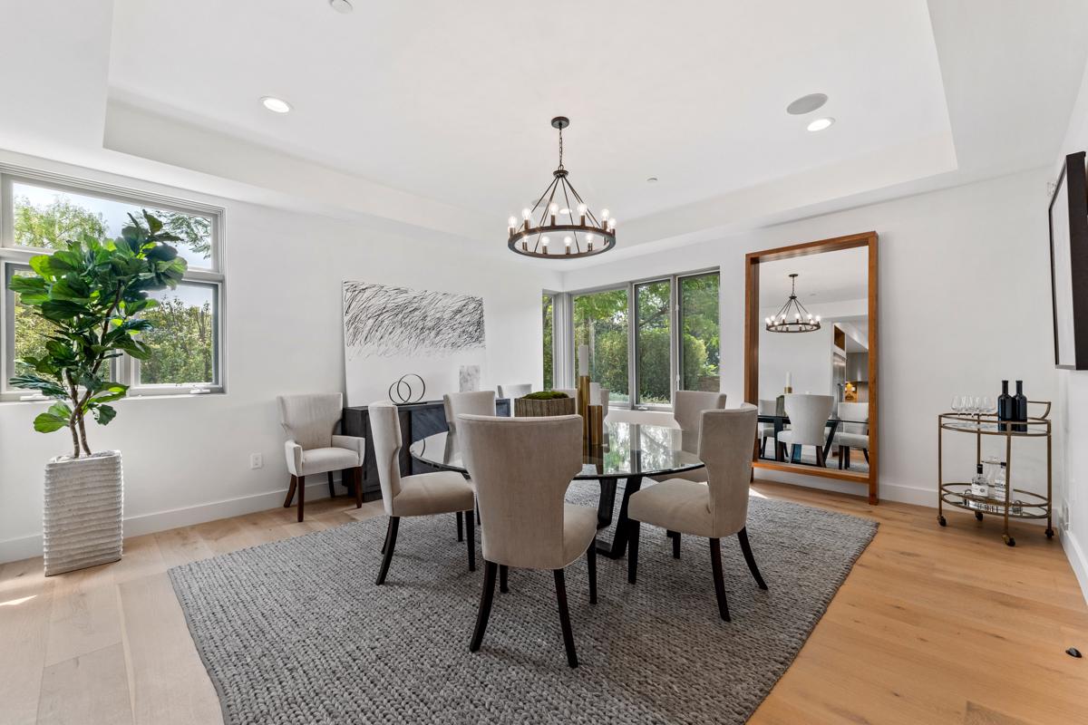 TOLUCA LAKE TWOSTORY California Luxury Homes Mansions For