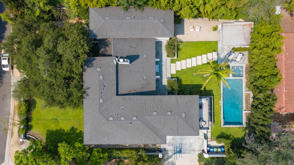 TOLUCA LAKE TWOSTORY California Luxury Homes Mansions For