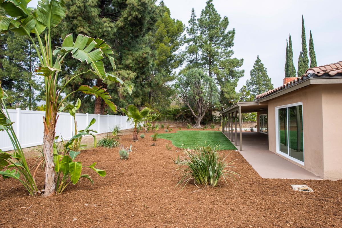 KNOLLWOOD ESTATE UPDATED SINGLE STORY HOME California Luxury Homes