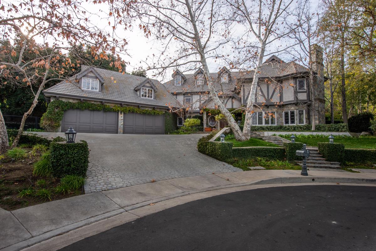 PRIVATE ESTATE WESTCHESTER California Luxury Homes