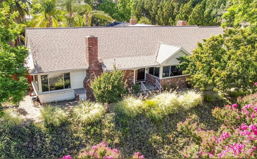 TIMELESS SPRAWLING SINGLE STORY RANCH BEAUTY