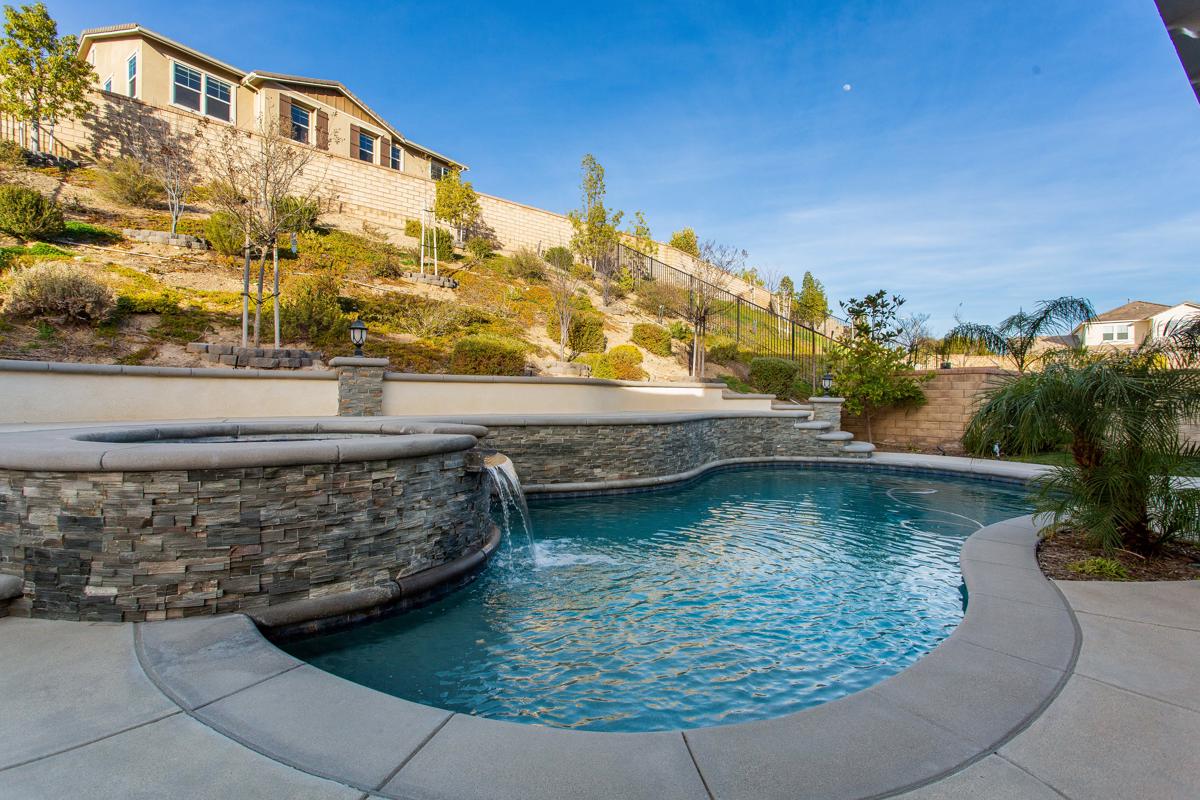 SANTA CLARITA POOL HOME IN RIVER VILLAGE California Luxury