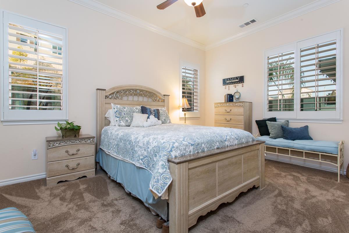 SANTA CLARITA POOL HOME IN RIVER VILLAGE California Luxury