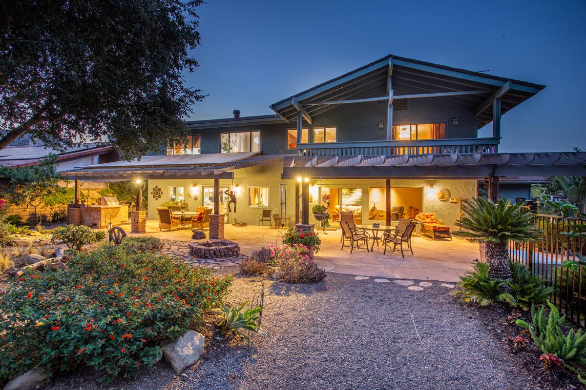 AMAZING HOME IN DESIRABLE CHATSWORTH California Luxury Homes