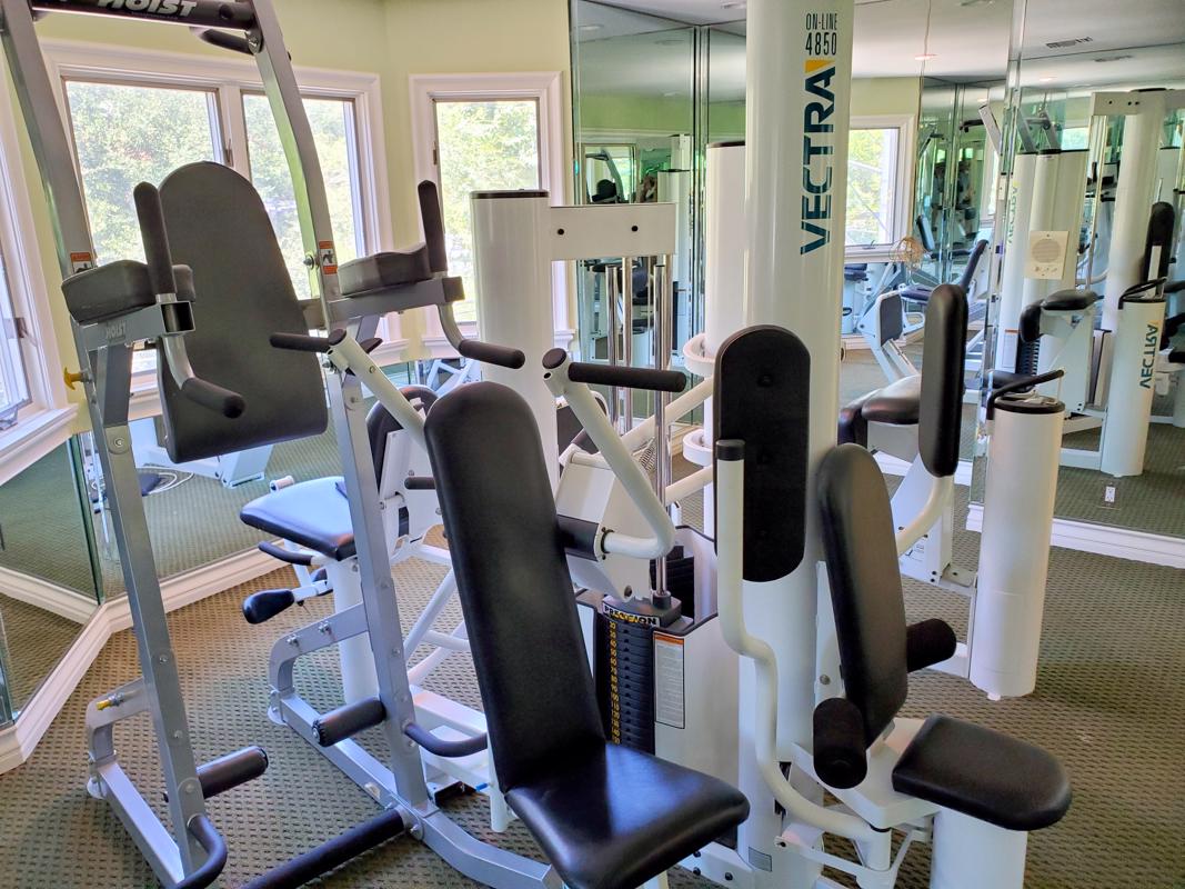 石板门面的绝佳庄园 luxury homes