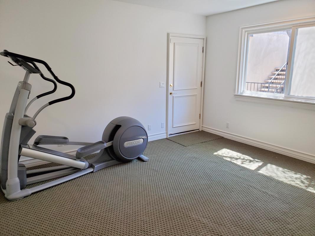 Luxury properties 石板门面的绝佳庄园