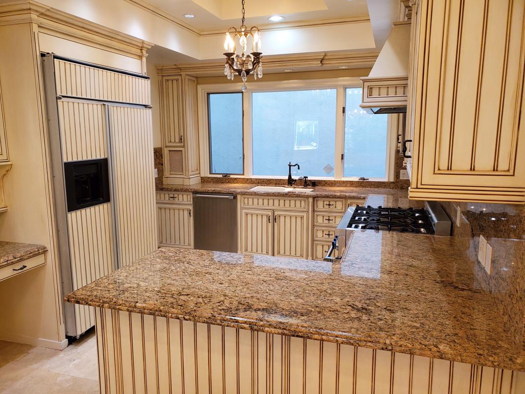 Luxury homes 石板门面的绝佳庄园