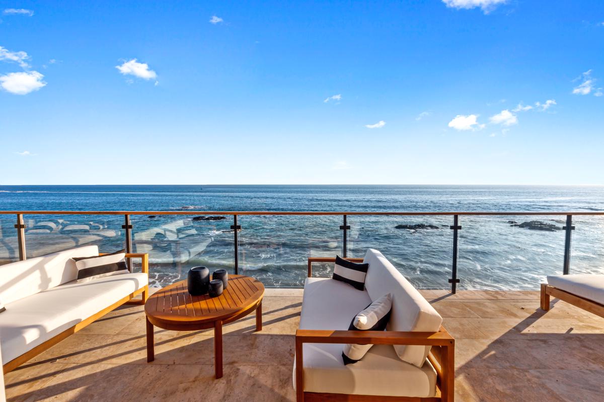 OCEANFRONT MALIBU ROAD MASTERPIECE California Luxury Homes Mansions