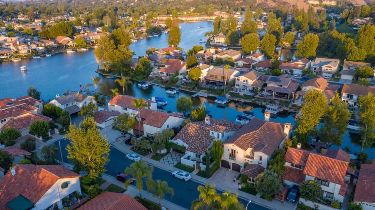LAKEFRONT ESTATE California Luxury Homes Mansions For Sale Luxury