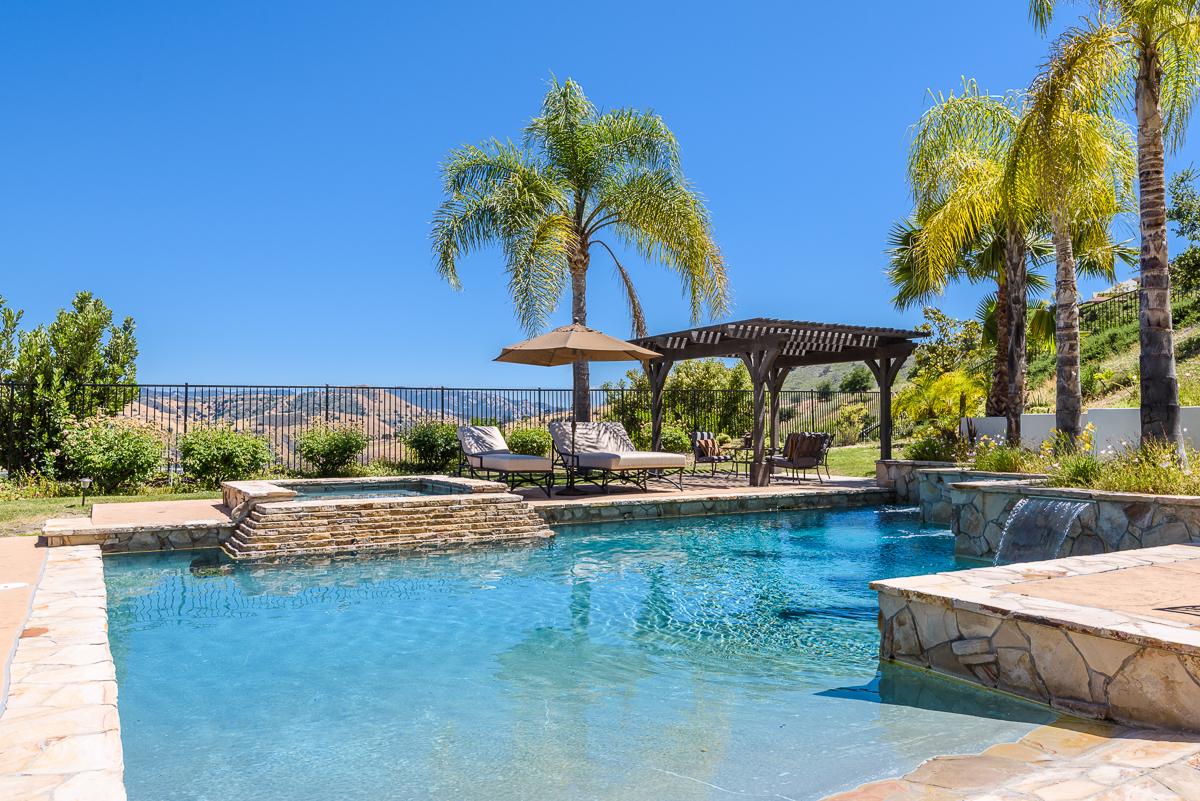 GUARDGATED MONT CALABASAS ESTATES California Luxury Homes Mansions