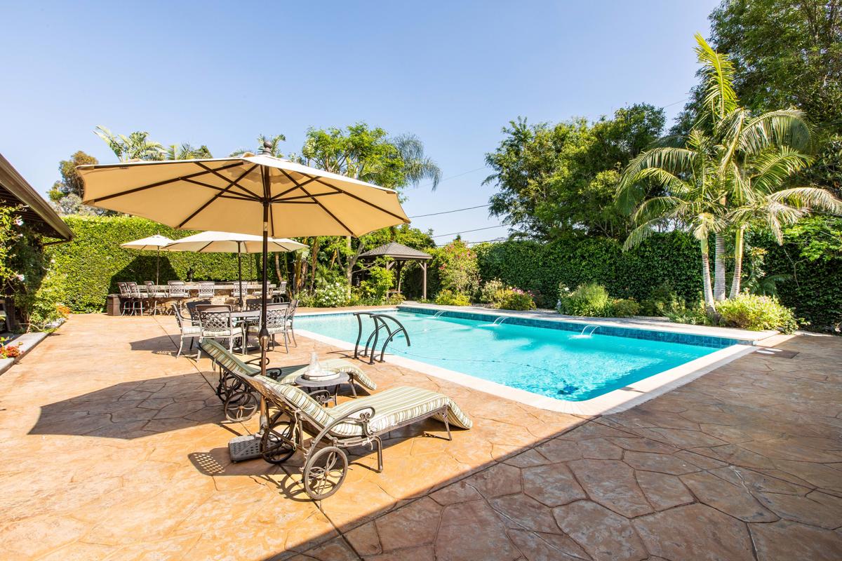 EXQUISITE HOME WITH GUEST HOUSE California Luxury Homes Mansions