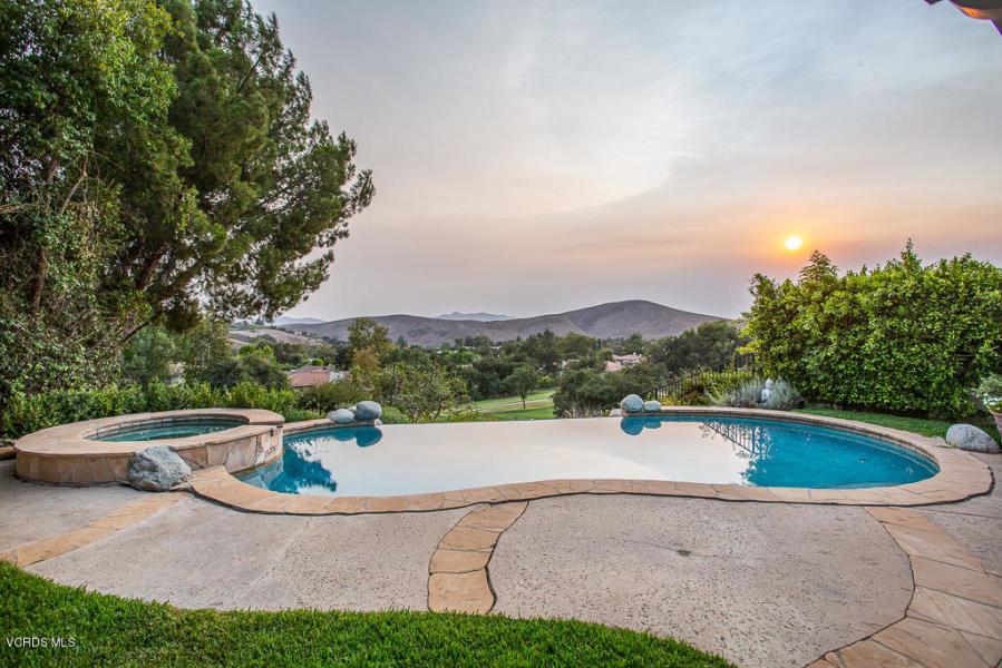 STUNNING NORTH RANCH GOLF COURSE VIEW HOME!