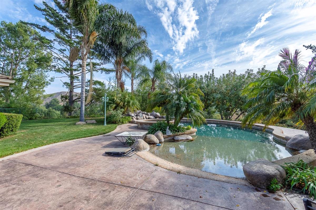 AMAZING ESTATE HOME ON SOLANO VERDE DRIVE California Luxury Homes