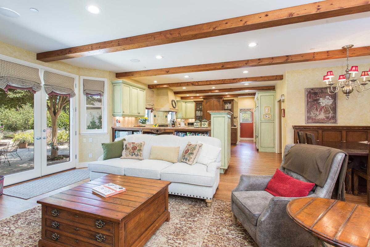 EXQUISITE CUSTOM CONEJO OAKS ESTATE