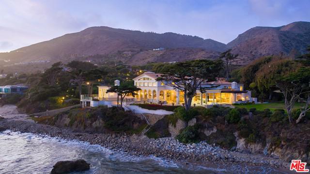 OCEANFRONT LIVING