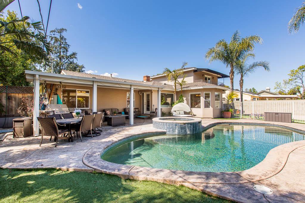 BEAUTIFULLY UPDATED SHERWOOD FOREST POOL HOME California Luxury Homes