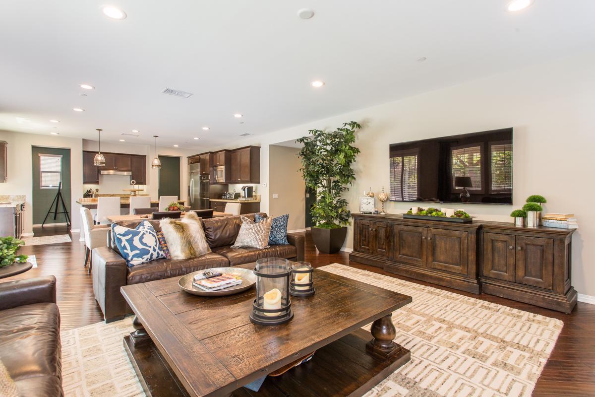 ABSOLUTELY GORGEOUS HOME!