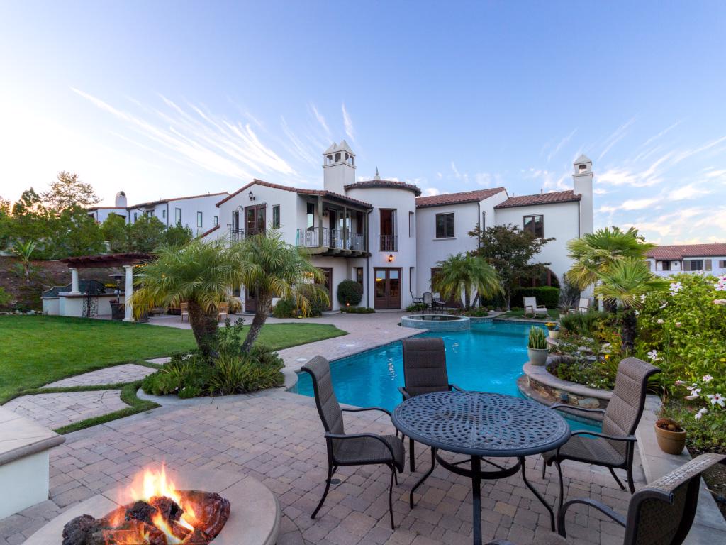 Calabasas Luxury Homes and Calabasas Luxury Real Estate Property