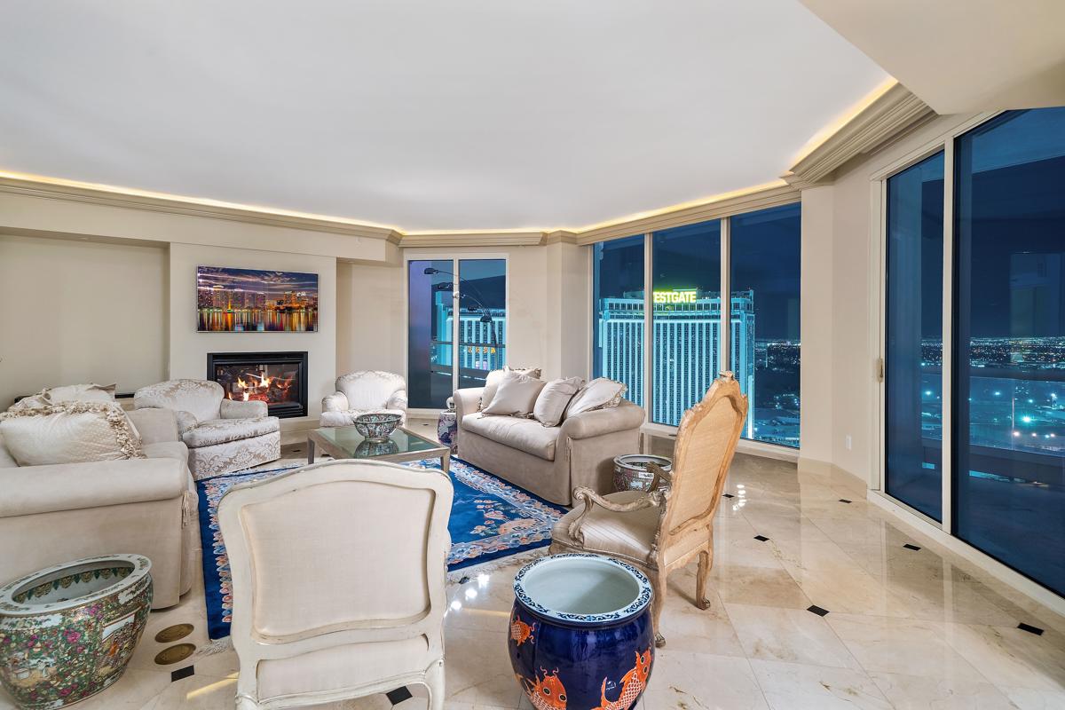 Penthouses for Sale in Singapore - Singapore Luxury Homes - Luxury Properties Penthouse