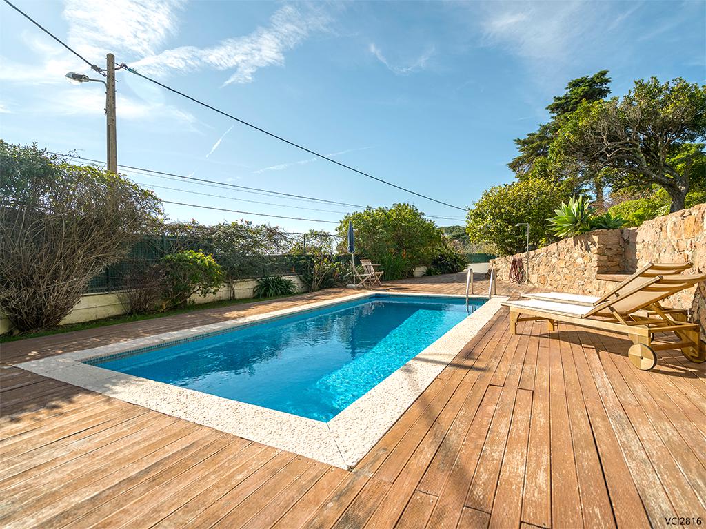 MAGNIFICENT VILLA WITH STUNNING SEA VIEW IN SINTRA, PORTUGAL Portugal