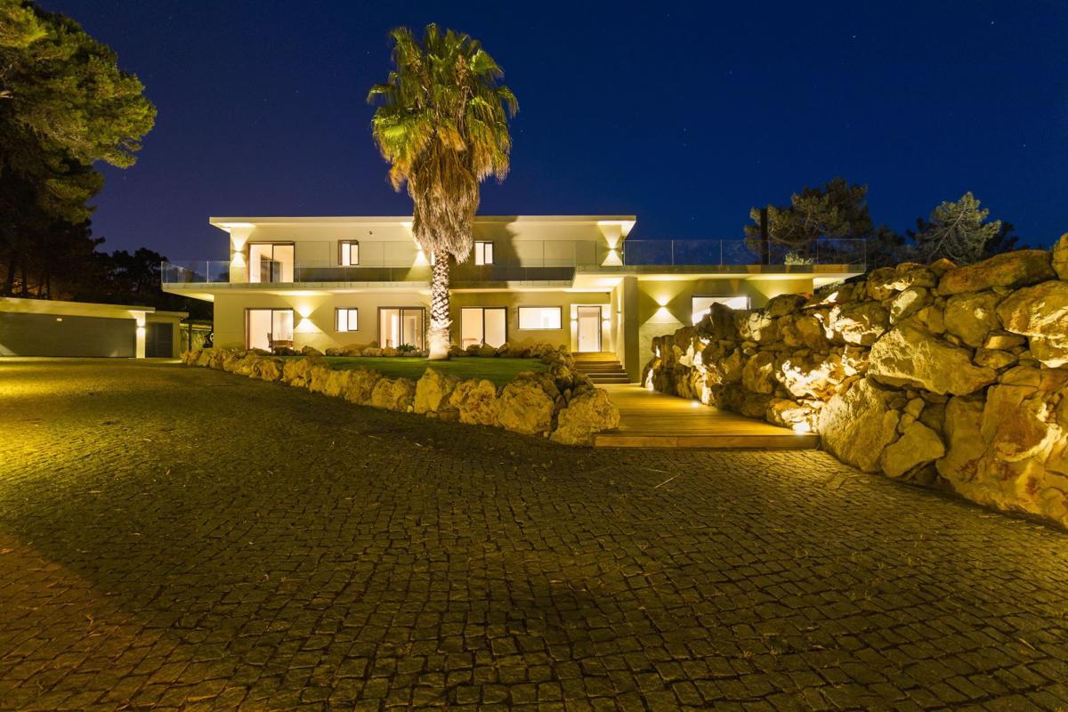 CONTEMPORARY VILLA IN QUINTA DA MARINHA Portugal Luxury Homes Mansions For Sale Luxury