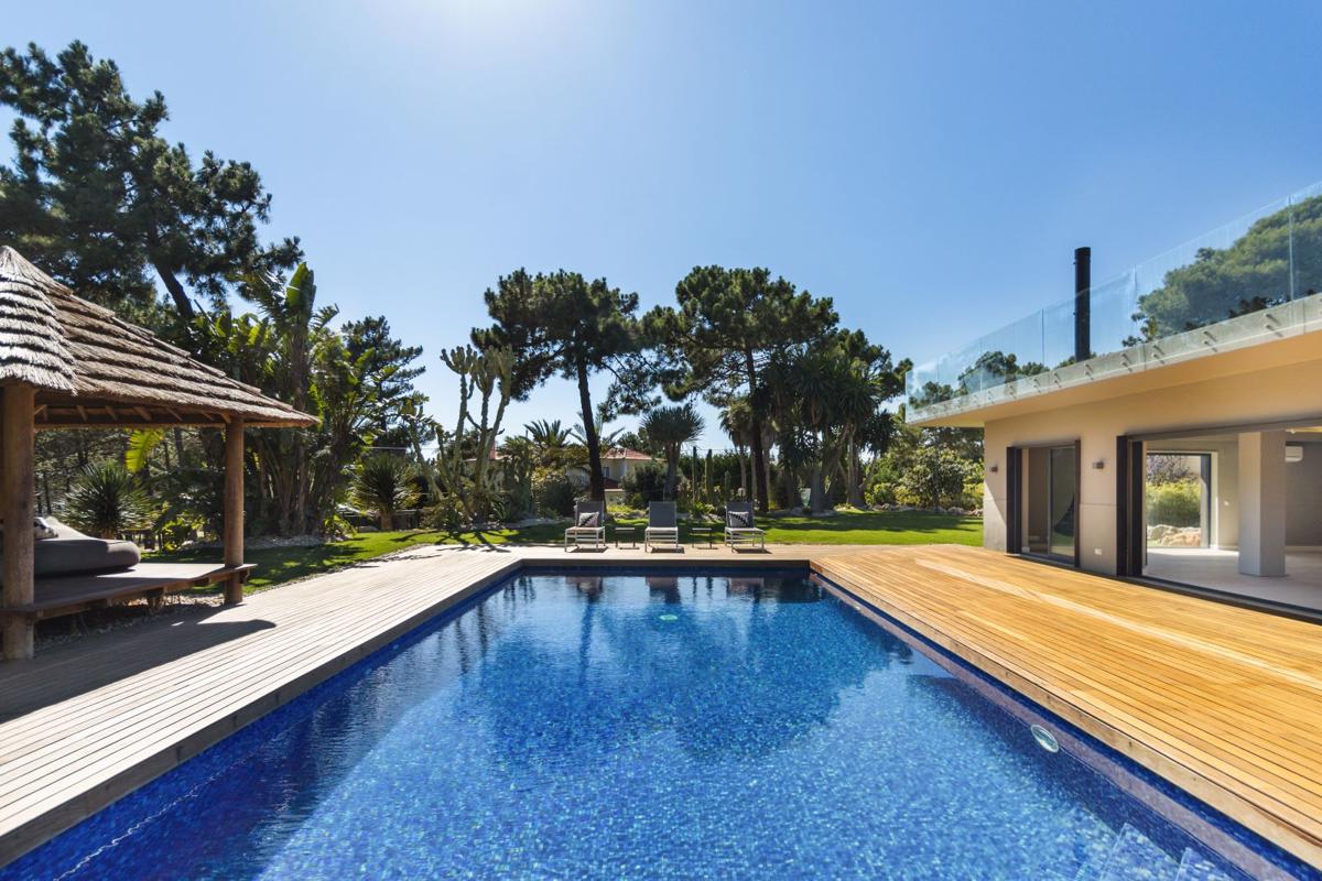 CONTEMPORARY VILLA IN QUINTA DA MARINHA Portugal Luxury Homes Mansions For Sale Luxury