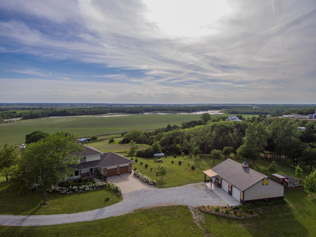 25130 WINDY BLUFF LANE, ARLINGTON, NE Nebraska Luxury Homes