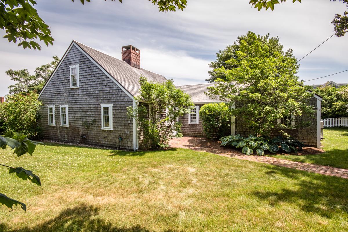 ANTIQUE CAPE COD HOME Massachusetts Luxury Homes Mansions For Sale