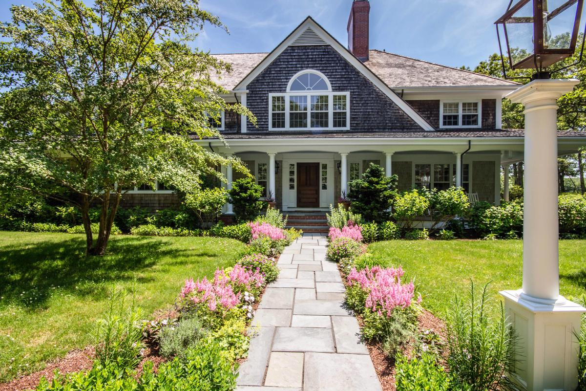 Martha's Vineyard Luxury Homes and Martha's Vineyard Luxury Real Estate
