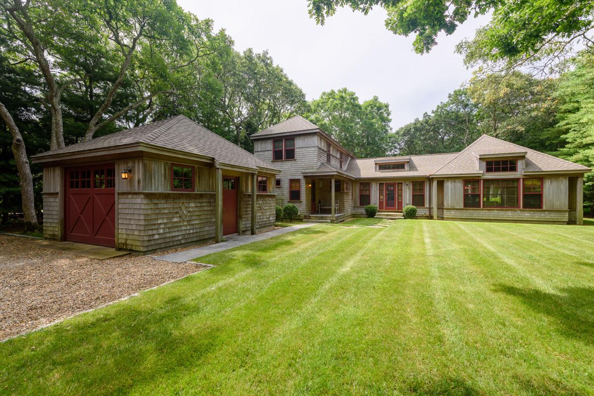 EXQUISITE CRAFTSMANSHIP AND METICULOUSLY MAINTAINED