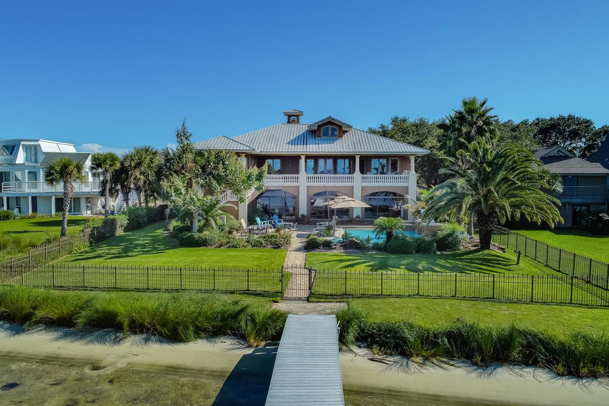 PENSACOLA BEACH SOUND FRONT LIVING Florida Luxury Homes Mansions