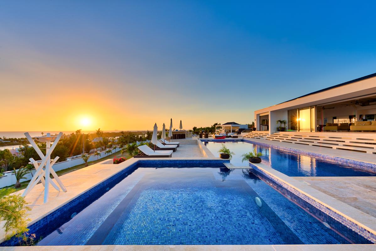 VILLA LE GRAND BLUE