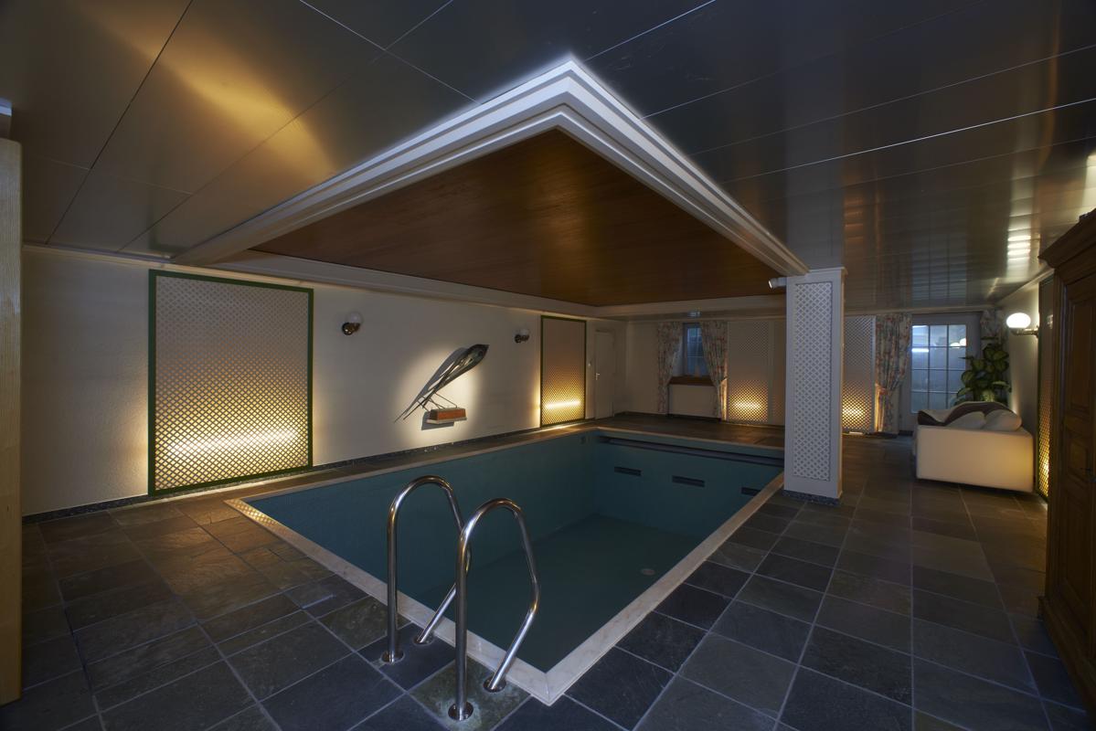 Luxury real estate 在制表城的心脏地带的豪宅