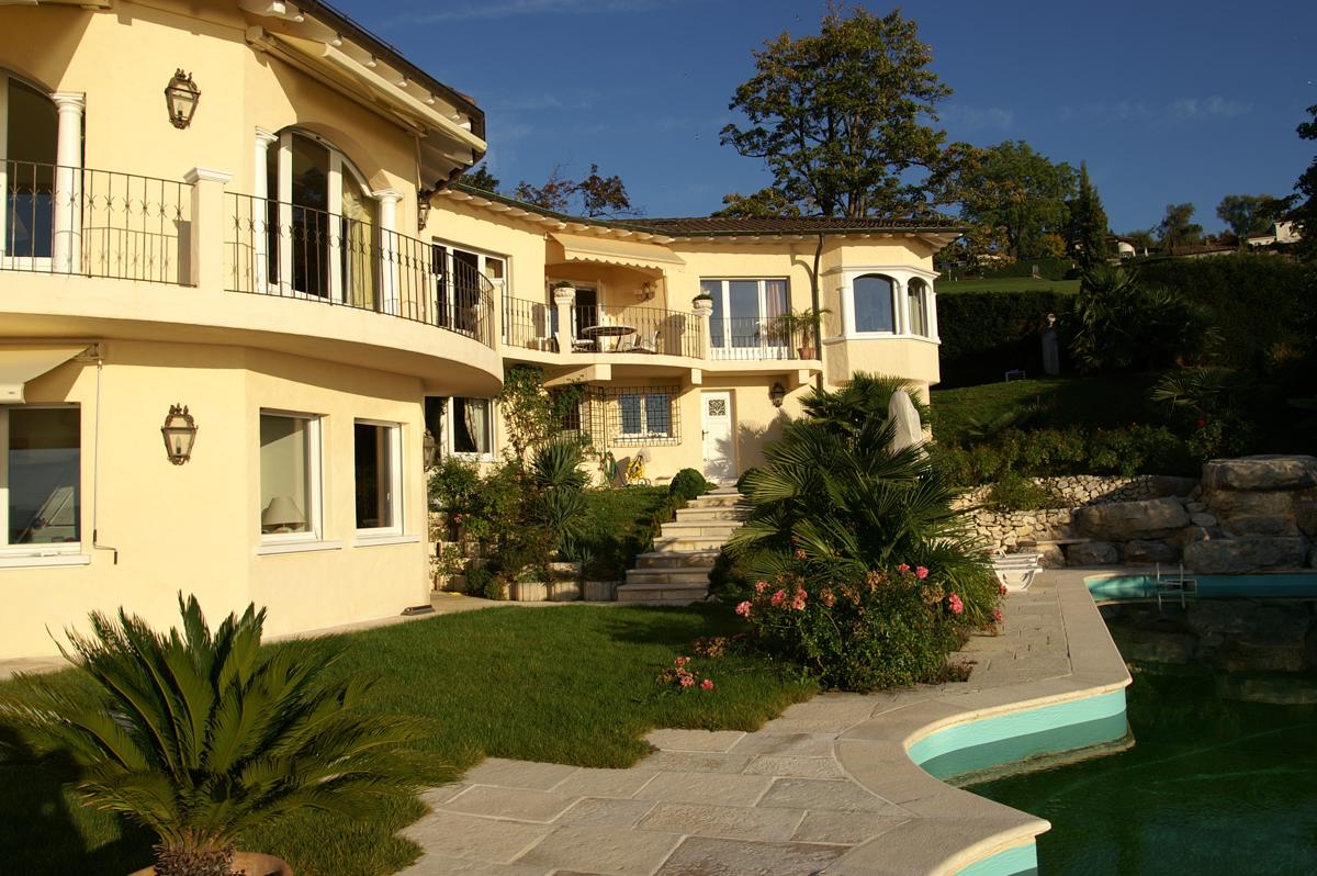 IMPRESSIVE VIEW OF GENEVA FROM COLOGNY Switzerland Luxury Homes